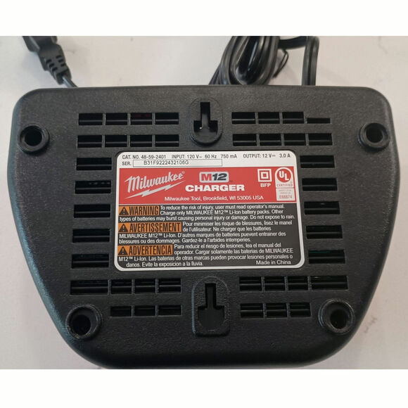 Milwaukee brand new without box 12 volt charger - Picture 6 of 8